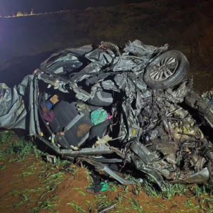 Imagens fortes! Grave acidente mata cinco pessoas em veículo com placas de SC | Foto: Redes sociais/Reprodução