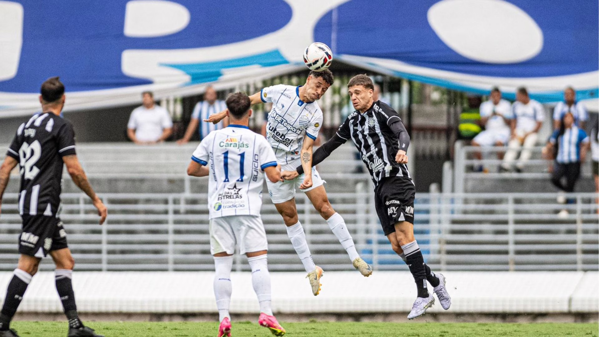 Fora de casa, Figueirense cede empate ao CSA e segue fora do G-8 da Série C – imagem: @allaanmax / CSA