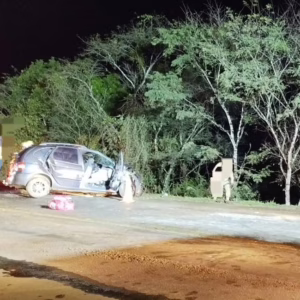 Duas pessoas morreram em grave acidente após assalto na BR-282 em SC | Imagem: CBMSC/Reprodução