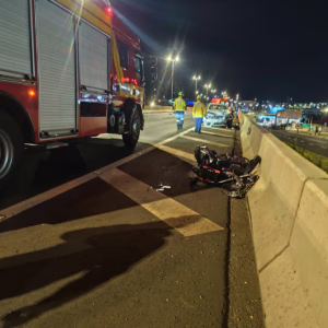 Carro na contramão bate em moto e homem morre na BR-480 | Foto: CBMSC/Divulgação