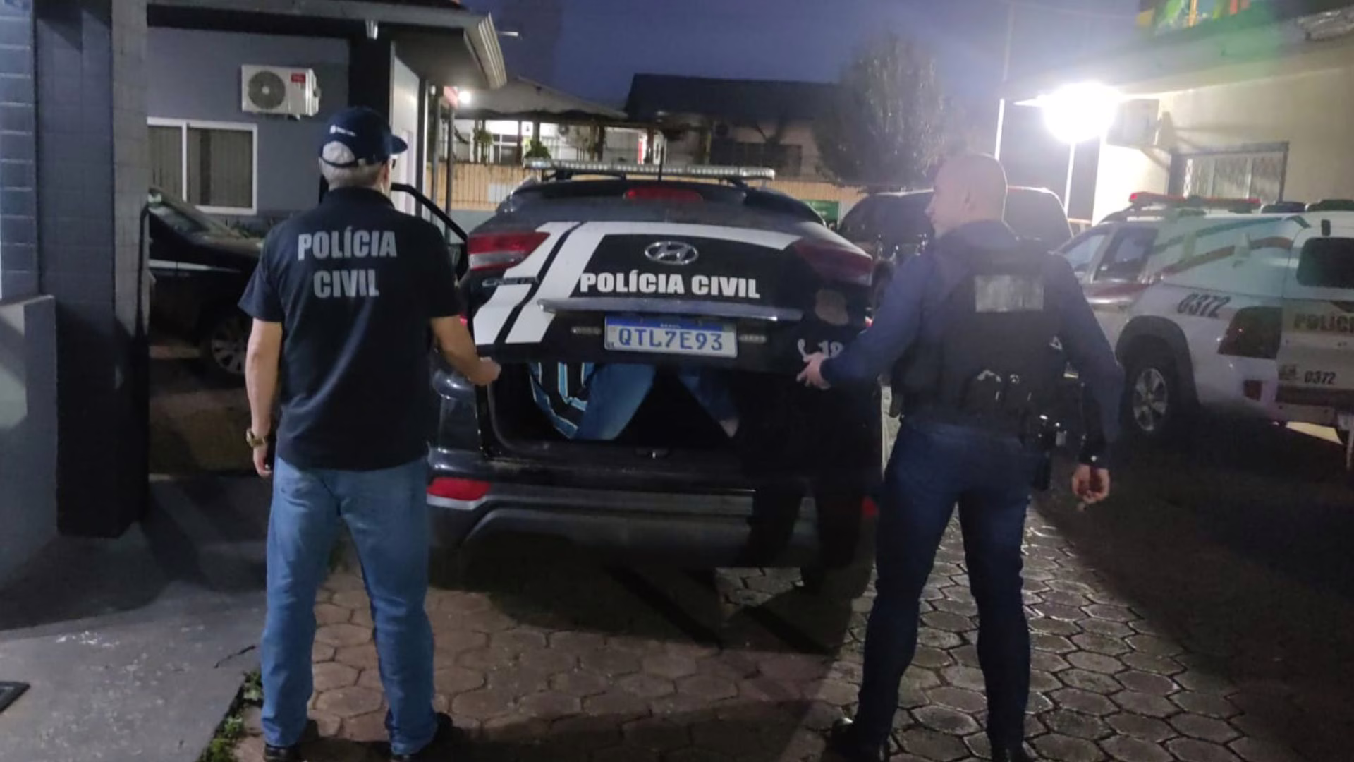 Prisão foi realizada na tarde de terça-feira (19) em Pinhalzinho | Imagem: Polícia Civil/Reprodução