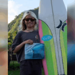 Conheça a surfista profissional mais jovem do mundo | Foto: Instagram/Reprodução, via SBT News