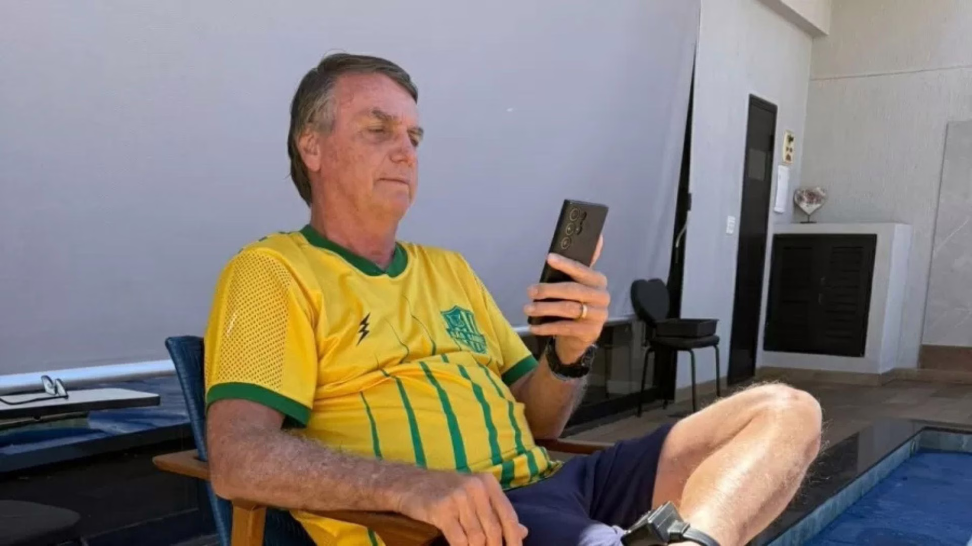 Defesa de Bolsonaro quebra silêncio após prisão domiciliar. – Foto: Redes sociais/Reprodução