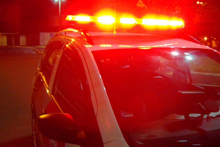 Homem é preso por maus-tratos contra bebê de dois meses em SC| Foto: PMSC/Reprodução