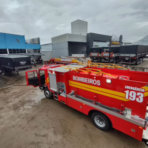 Incêndio atinge empresa em Rio do Sul | Foto: CBMSC/Divulgação