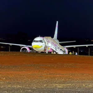 Avião com 170 passageiros faz pouso de emergência após suspeita de bomba; entenda | Foto: Sam Pancher/Metrópoles/Reprodução