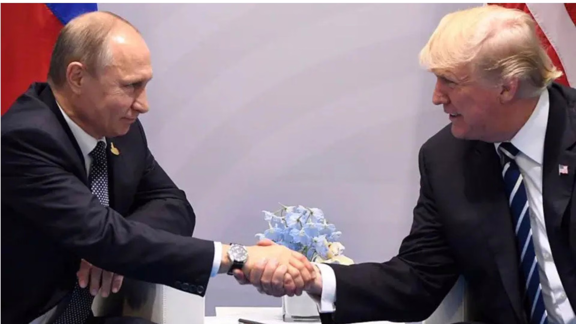 Donald Trump e Vladimir Putin fazem encontro histórico no Alasca | Foto: Getty Images 