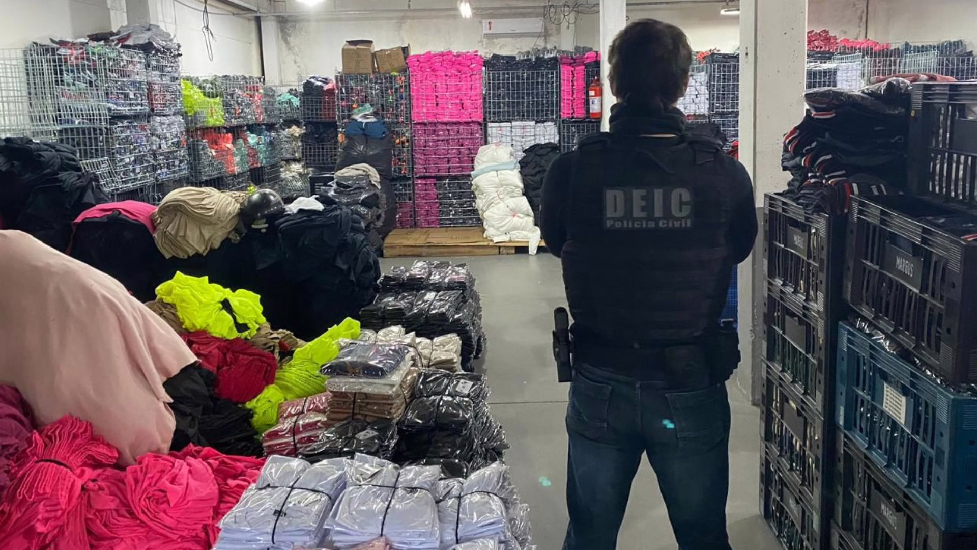 Polícia Civil apreende R$ 20 milhões em roupas falsificadas em SC – imagem: reprodução/ PCSC