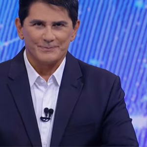 SBT Repórter retorna à TV com Cesar Filho e reportagens internacionais | Foto: reprodução/SBT 