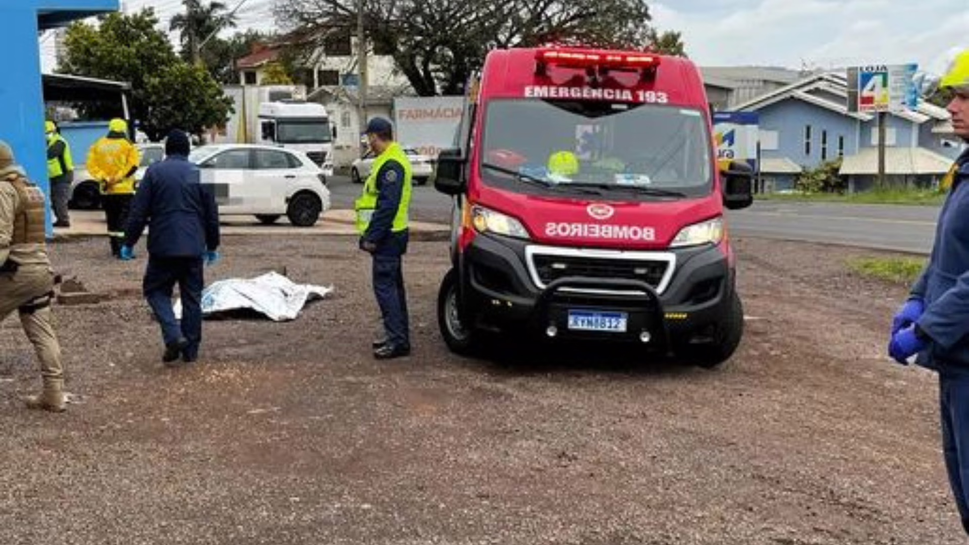 Homem é atropelado e tem cabeça esmagada por caminhão em SC | Imagem: Rudinei Heinle/Rede Peperi