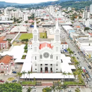 Cidade de SC lança concurso público com salários de até R$ 21,8 mil; veja onde | Foto: Rio do Sul do Alto/Reprodução