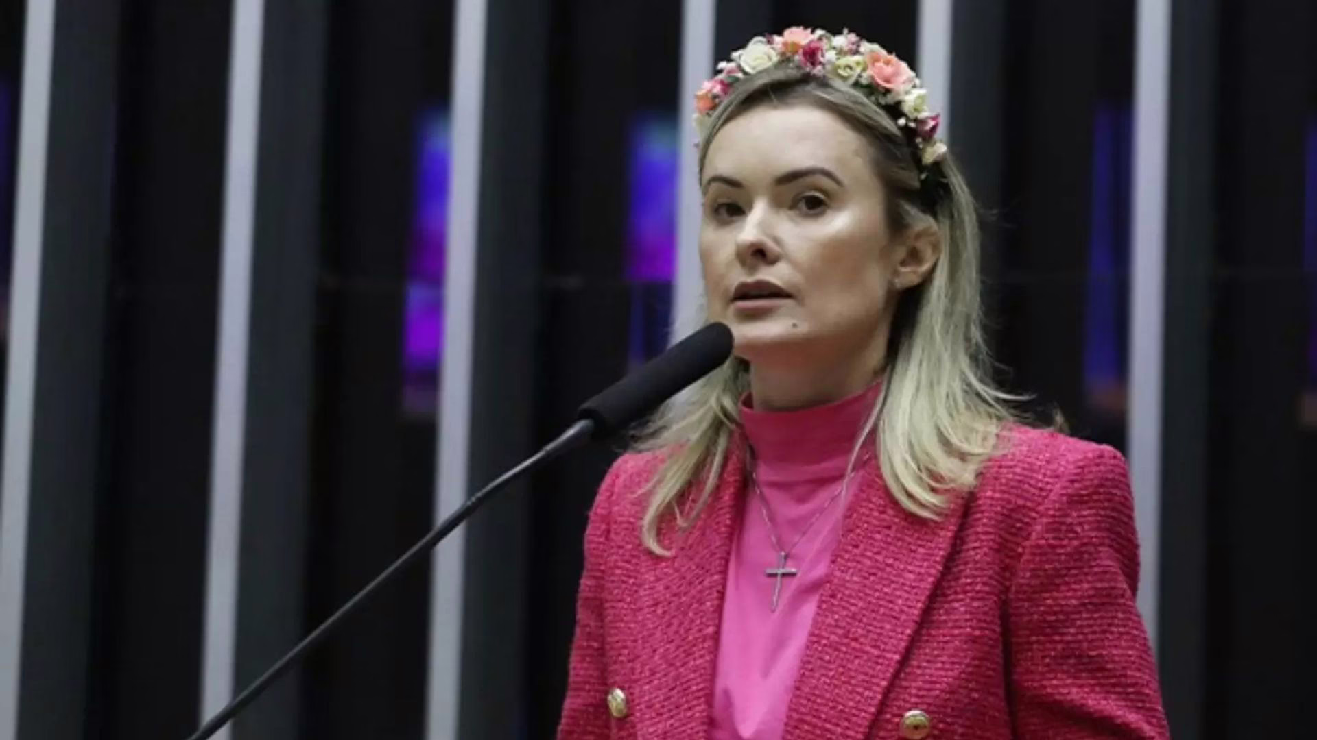 Zanatta divulga nota à imprensa após levar filha ao plenário . | Foto: divulgação Câmara dos Deputados 