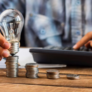 Conta de luz tem aumento a partir desta sexta-feira; saiba como economizar - Imagens: ilustrativa
