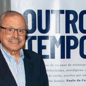 O jornalista Paulo da Costa Ramos durante o lançamento de seu último livro. Reprodução/Revista Mural