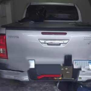 Caminhonete furtada é encontrada em motel e suspeitos acabam flagrados em 