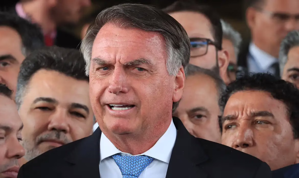 Bolsonaro nega tentativa de fuga e pede revogação de prisão domiciliar | Imagem:  Lula Marques/Agência Brasil