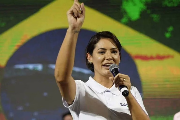 Michelle pede arrependimento de Moraes, ora por Eduardo e diz sofrer perseguição religiosa | Imagem de 2023 | Foto: Reprodução/Redes Sociais 