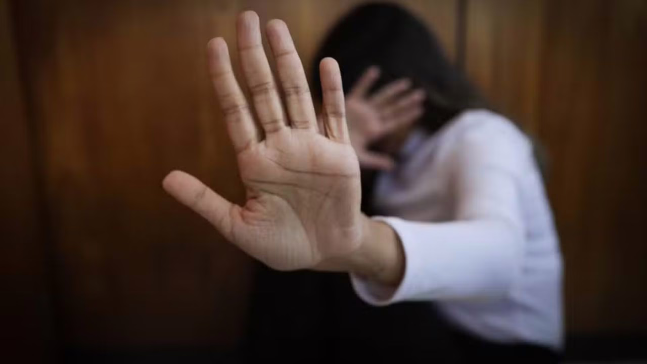 Mulher é vítima de tentativa de feminicídio em Curitibanos | Imagem ilustrativa