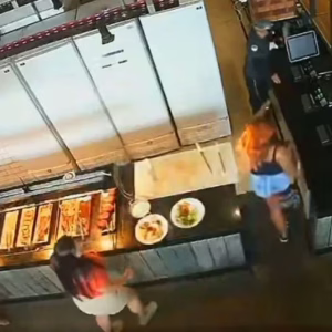 Mulher tem 20% do corpo queimado ao ser atingida por chamas em restaurante | Foto: Reprodução/SBT News