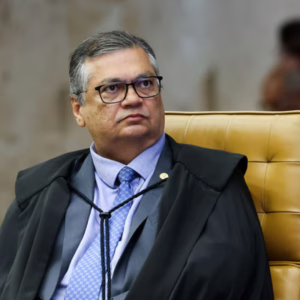 Flávio Dino vota pela condenação de Bolsonaro por tentativa de golpe