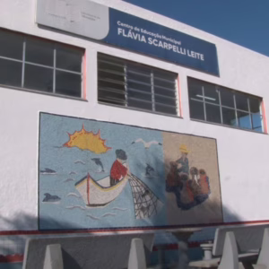 Professora é acusada de agredir criança autista em escola de SC