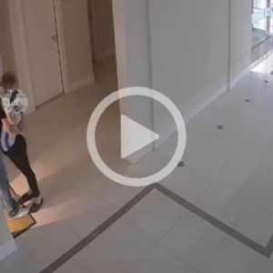 VÍDEO: professor estupra criança de 10 anos em banheiro de condomínio em SC; 'gostosas' | Foto: Cedido/Reprodução