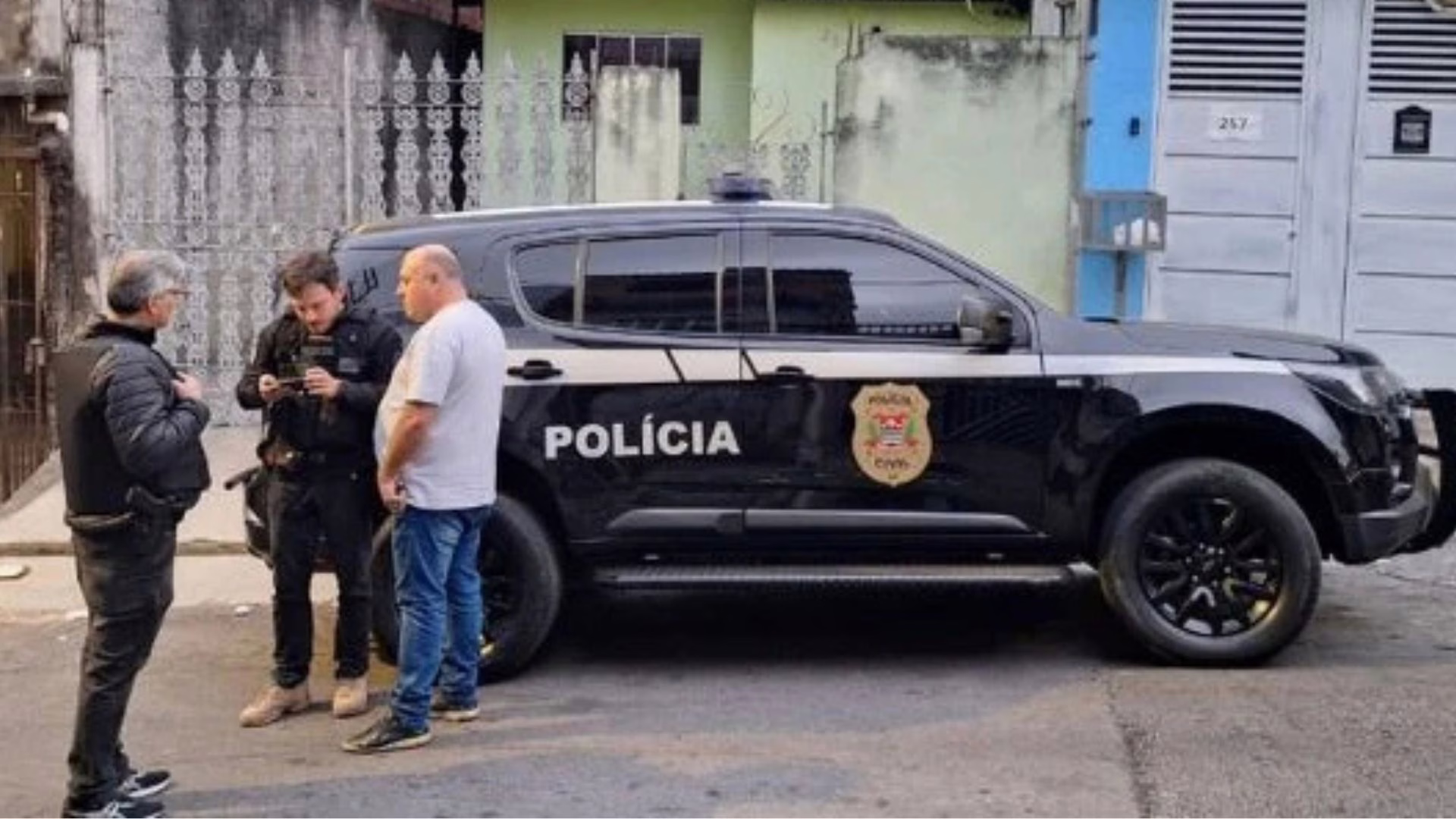 Polícia prende hacker que teria vendido dados usados contra Felca | Foto: Agência SBT 