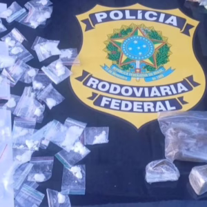 PRF impede 'delivery de drogas' na BR-101 em SC