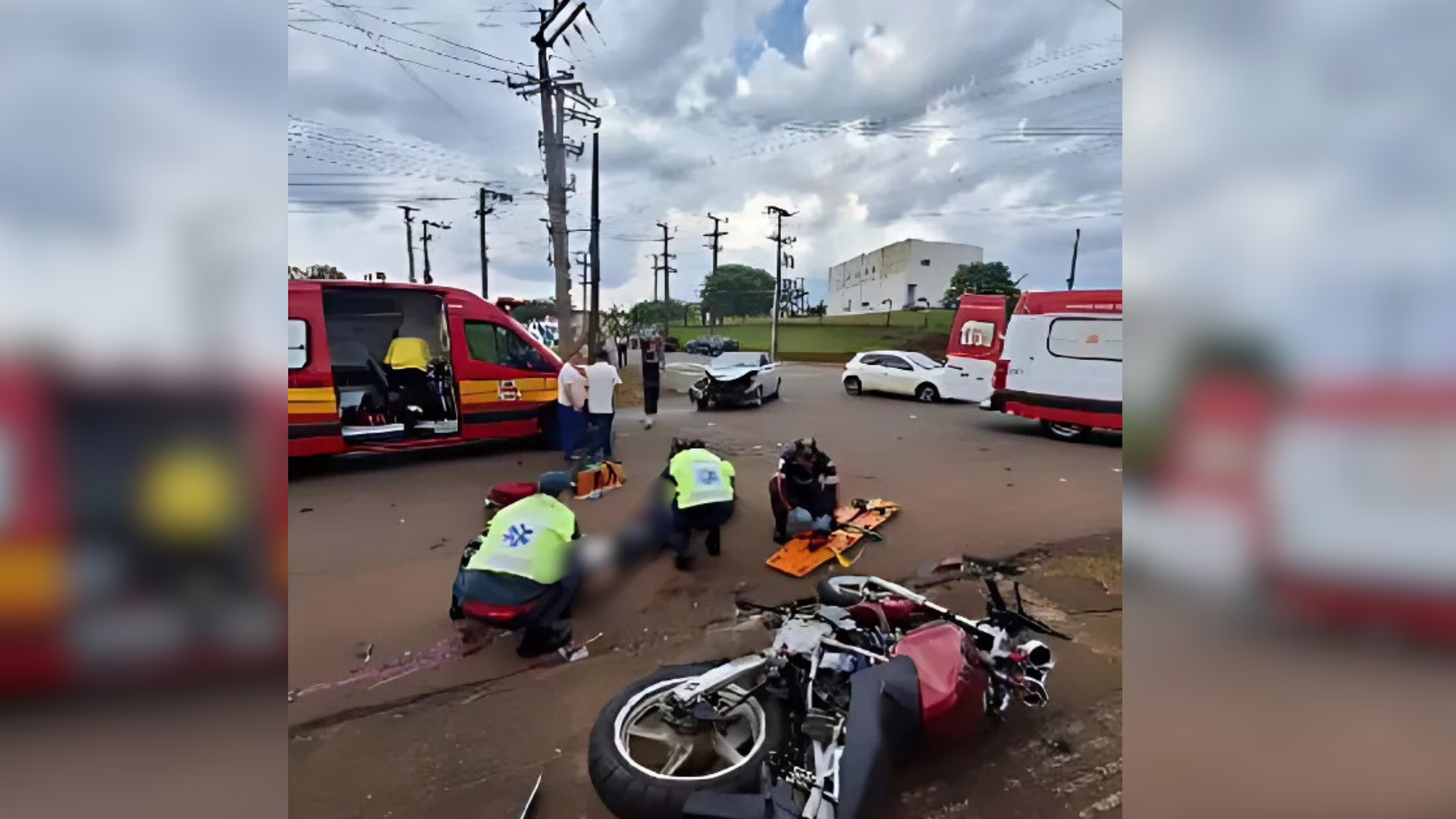 Jovem tem perna e órgãos genitais amputados após acidente com moto furtada em SC – Imagem: reprodução/ cbmsc Jovem tem perna e órgãos genitais amputados após acidente com moto furtada em SC – Imagem: reprodução/ cbmsc