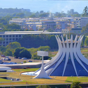 Comissão do Congresso amplia fundão eleitoral para R$ 4,9 bi em 2026