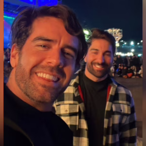Ator famoso revela namorado catarinense em festival de música; saiba quem é | Foto: Redes sociais/Reprodução