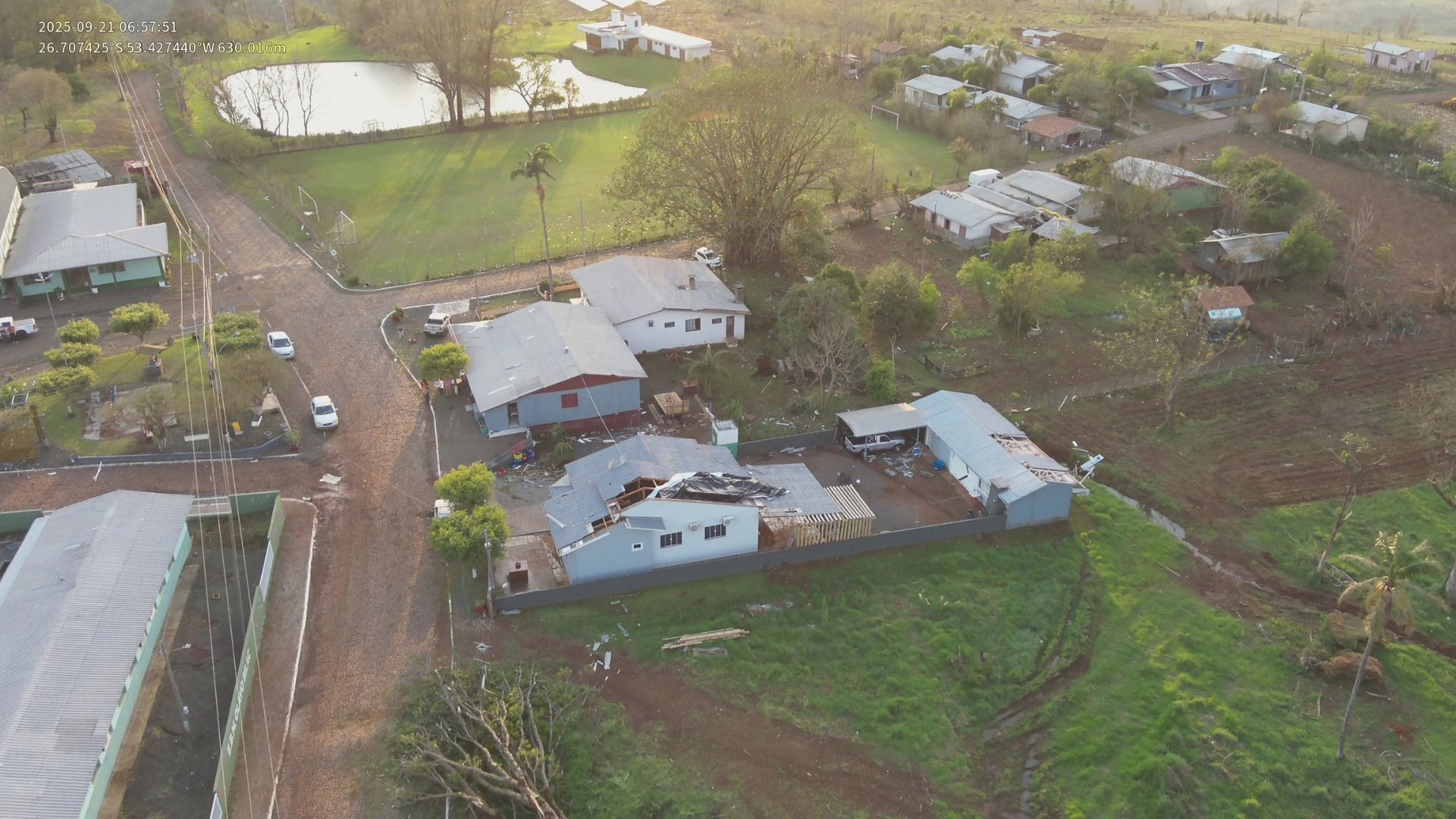 Cidade de SC decreta situação de emergência após tornado | Foto: Defesa Civil/Reprodução Cidade de SC decreta situação de emergência após tornado | Foto: Defesa Civil/Reprodução