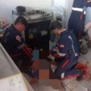 Durante discussão em SC mulher dá facada no peito do marido | Foto: PMSC/Reprodução
