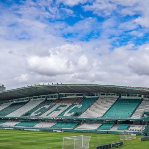 De olho na liderança, Criciúma enfrenta o Coritiba fora de casa pela Série B