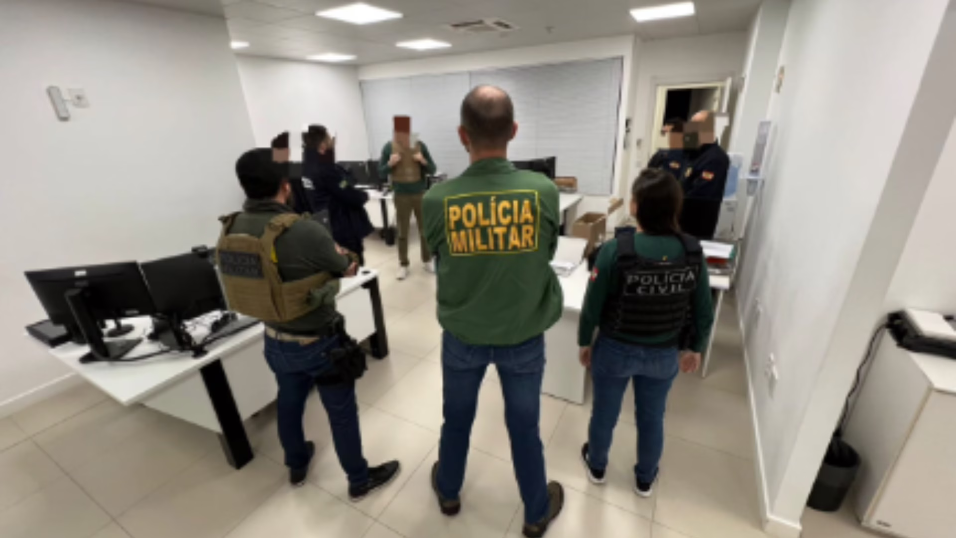 CyberGAECO prende suspeito de armazenar pornografia infantil em SC