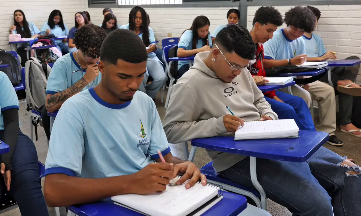 Pé-de-Meia: pagamento da 7ª parcela começa nesta segunda | Foto: Antônio Cruz/Agência Brasil