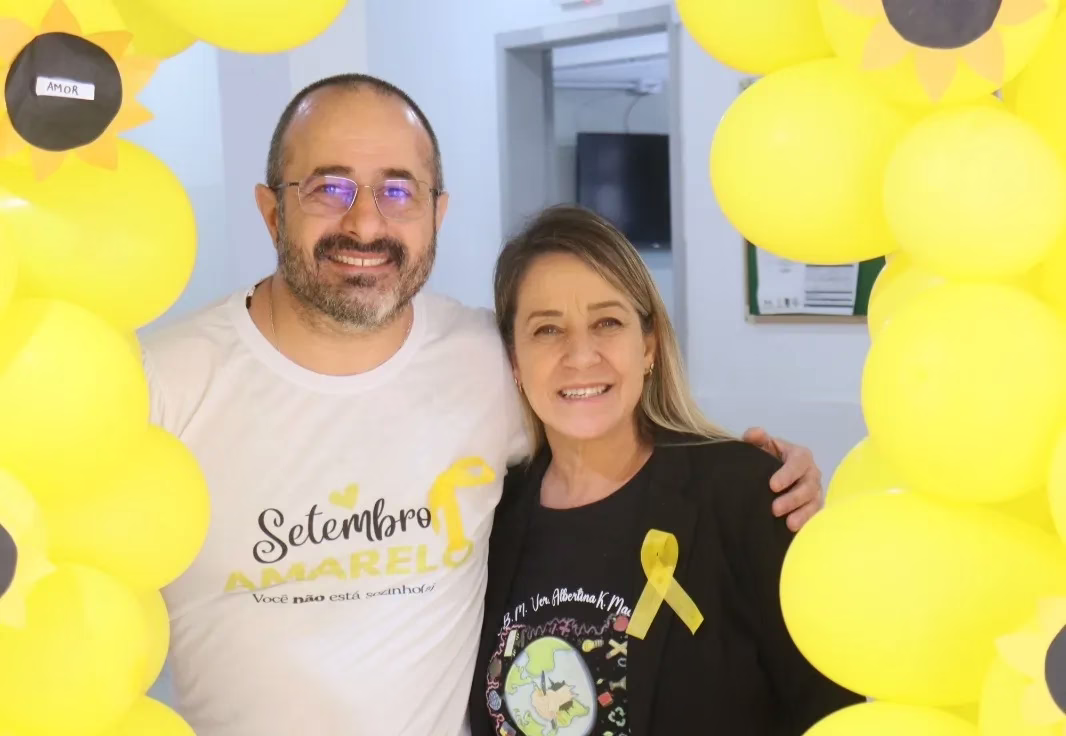 Setembro Amarelo: alunos se emocionam com mensagens das famílias em escola de SC