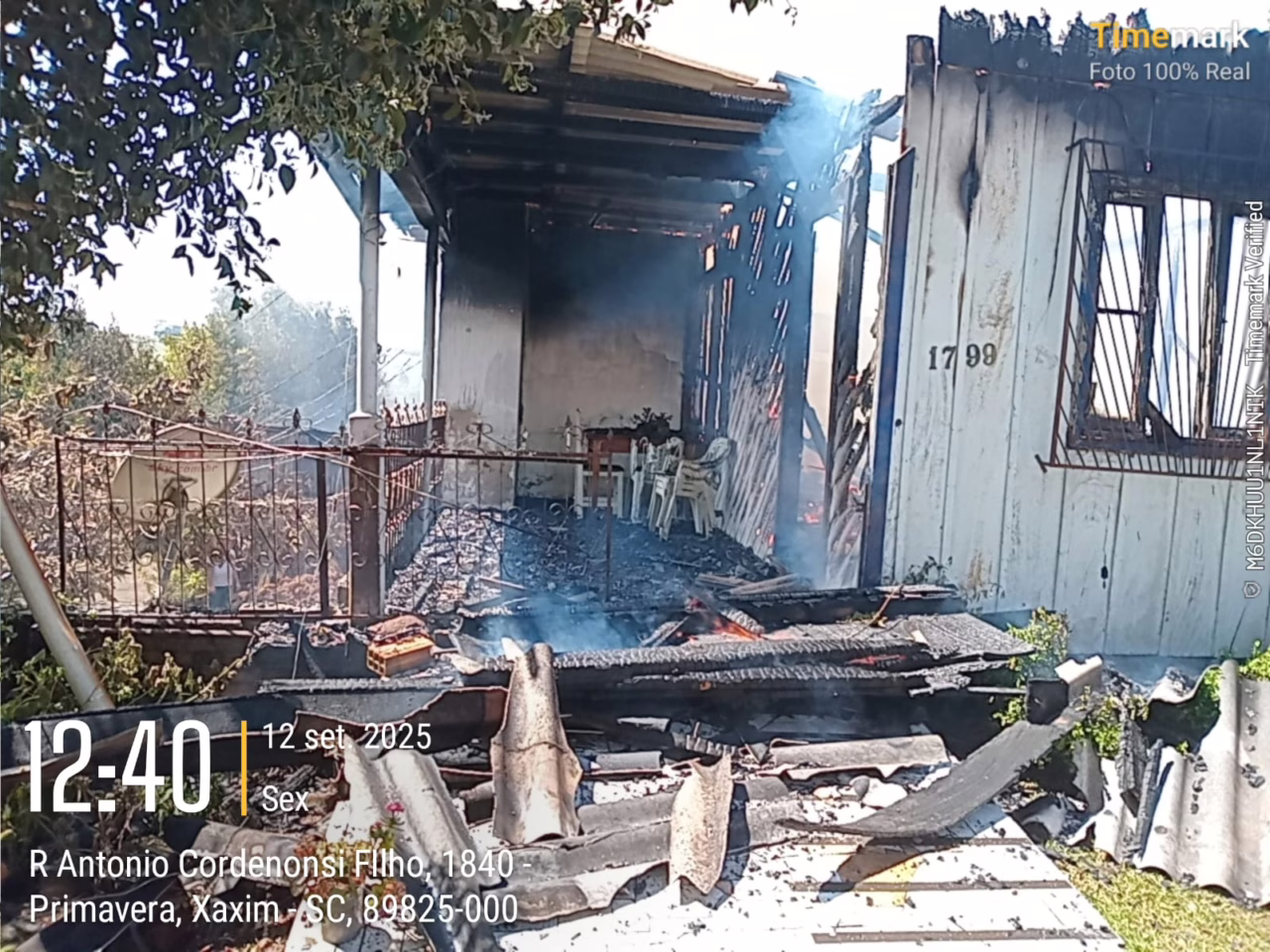 Incêndio destrói residência e atinge outra casa em SC; dois idosos foram socorridos | Imagem: Corpo de Bombeiros de SC