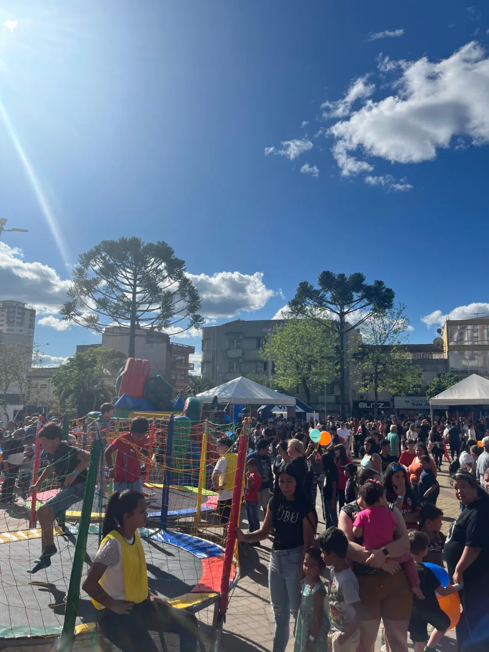 Criança na Praça celebra o mês das crianças com programação especial em Lages