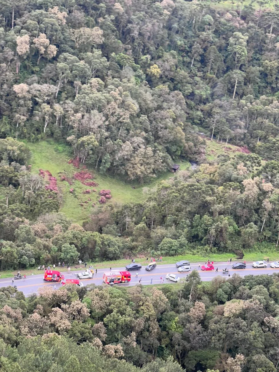 Acidente grave na BR-282 deixa dois mortos e três feridos (3)