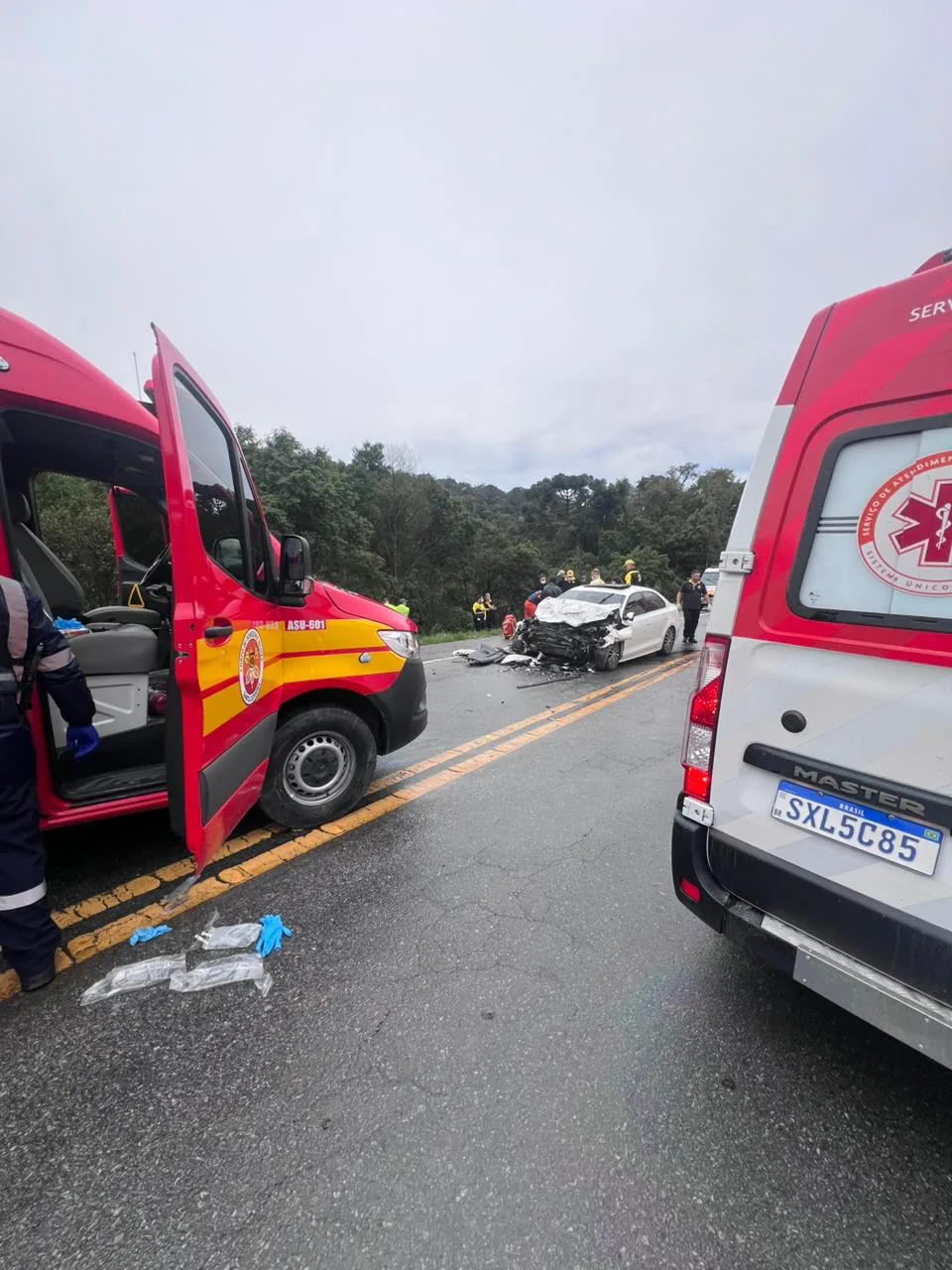 Acidente grave na BR-282 deixa dois mortos e três feridos (2)