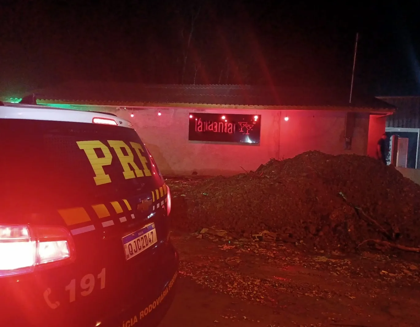 Adolescente é resgatada em casa de prostituição na BR-280
