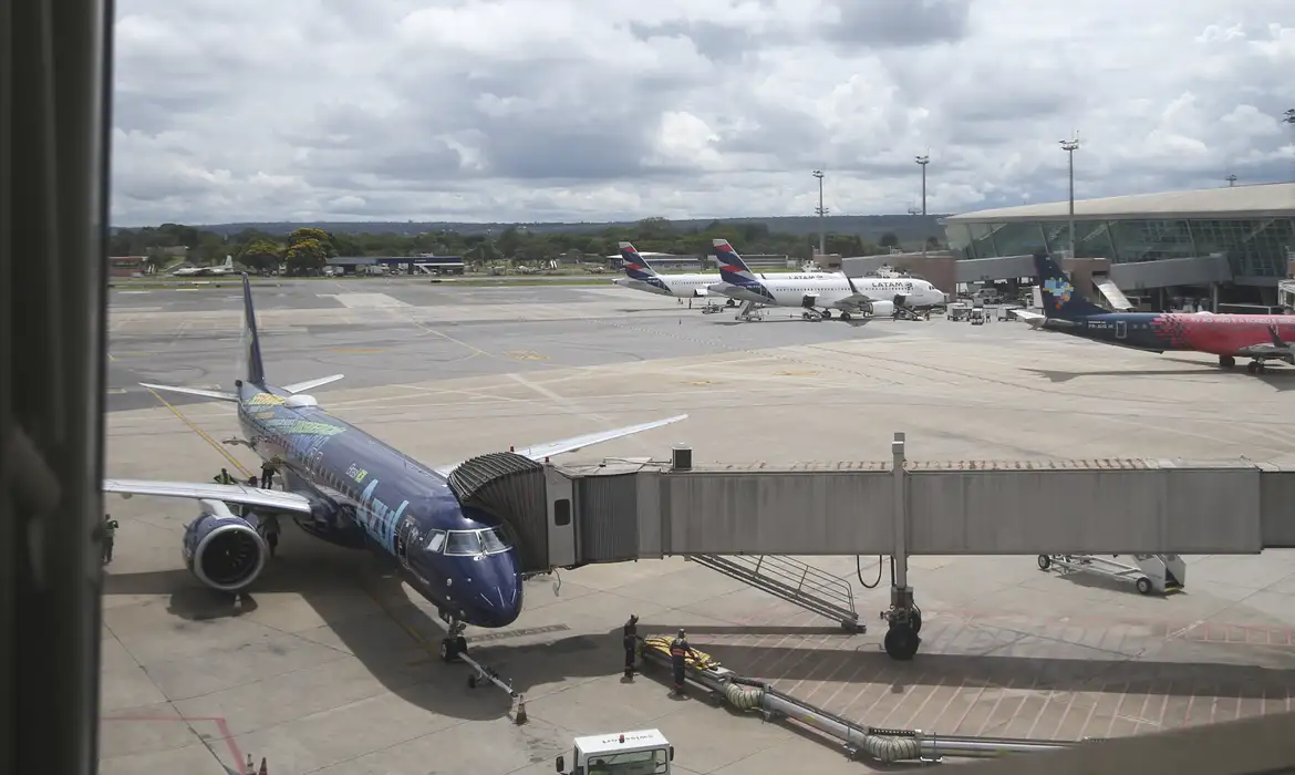 Avião supera ônibus como segundo meio mais comum de viagens pessoais | Foto: José Cruz/Agência Brasil