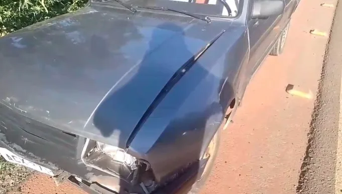 Casa cai de caminhão e provoca série de acidentes em SC