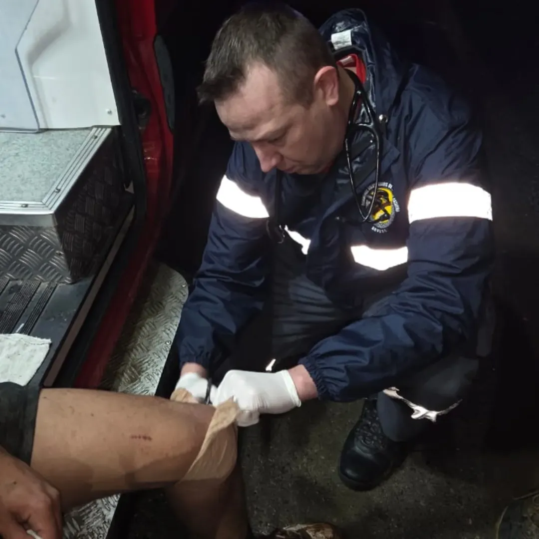 'Chuva intensa e escuridão' homem é resgatado com sinais de hipotermia após se perder em morro de Joinville