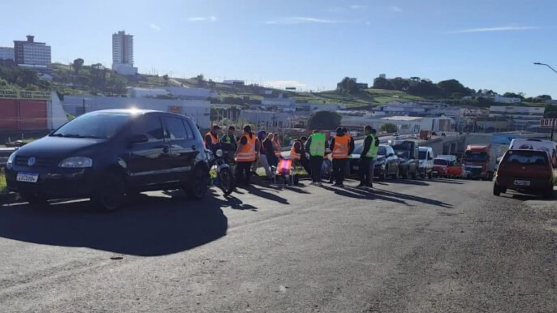 Entregadores da Shopee entram em greve em cidade de SC | Imagem: Gionei Argenta/ClicRDC/Reprodução