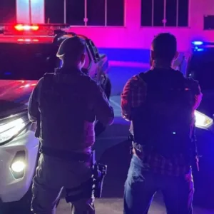 Homem é preso com cocaína escondida em pote de M&M em SC | Imagem: Polícia Militar/Reprodução