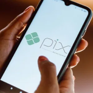 Homem é preso em Curitibanos suspeito de fraudar pagamentos de Pix | Imagem ilustrativa