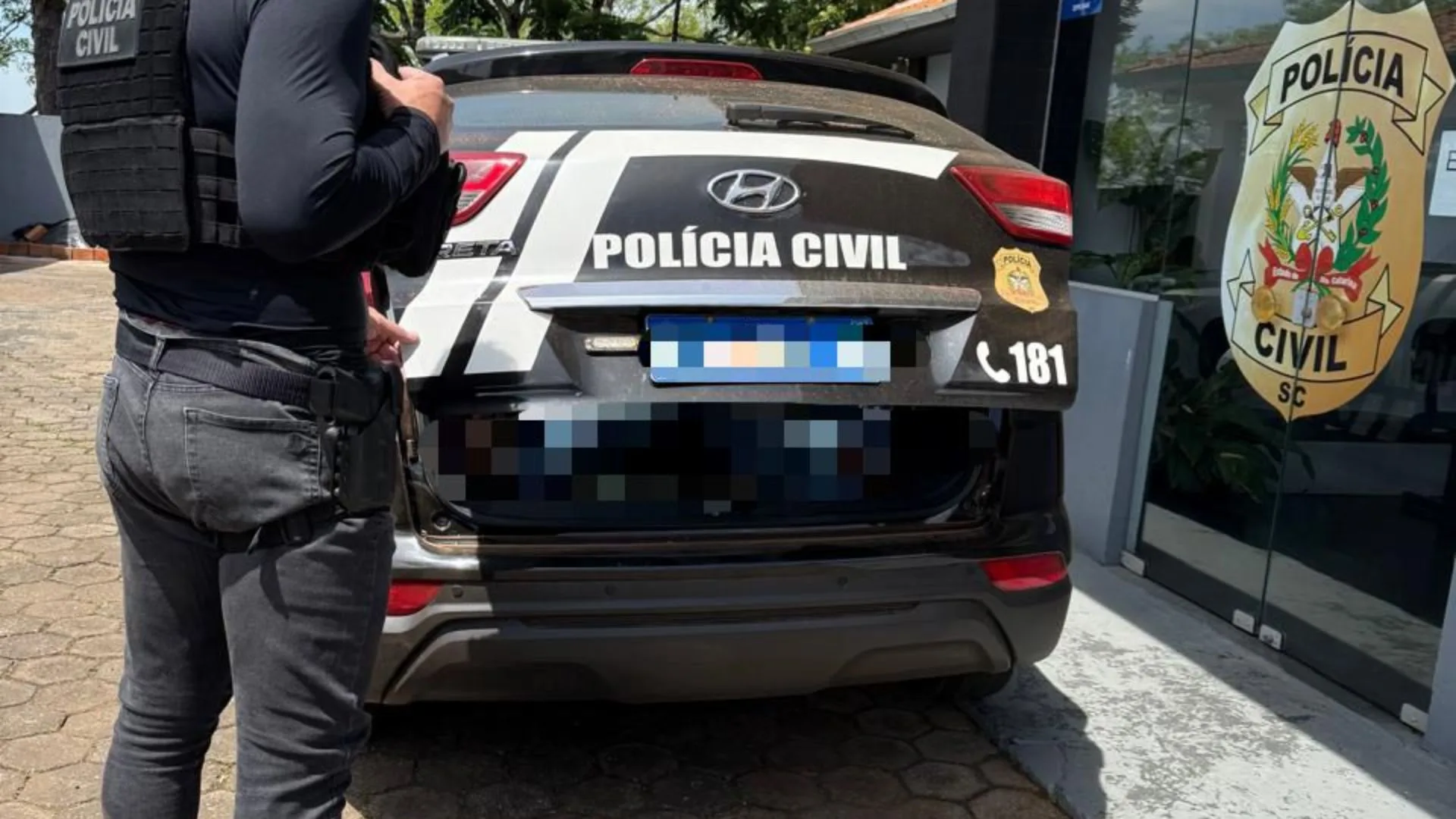 Homem é preso por violar medida protetiva que protegia crianças em SC | Imagem: Polícia Civil/Reprodução