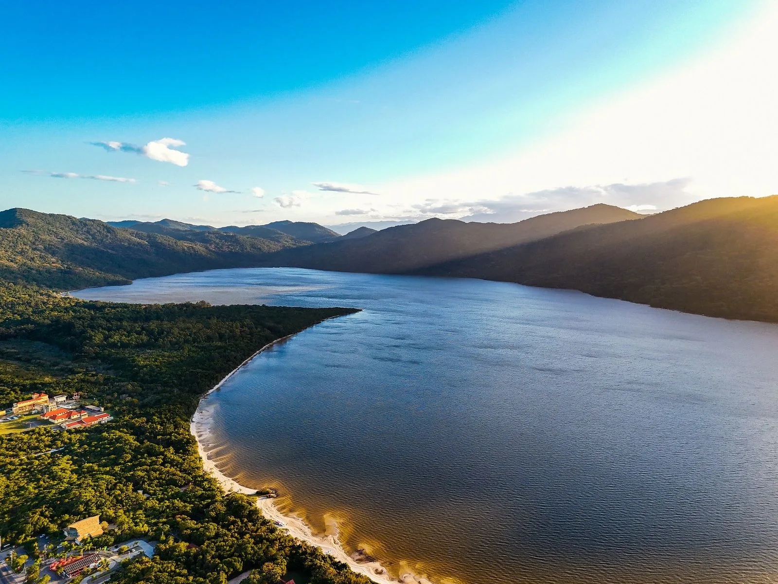 Lagoa do Peri é premiada pela décima vez com selo Bandeira Azul | Foto: Andy Puerari/PMF